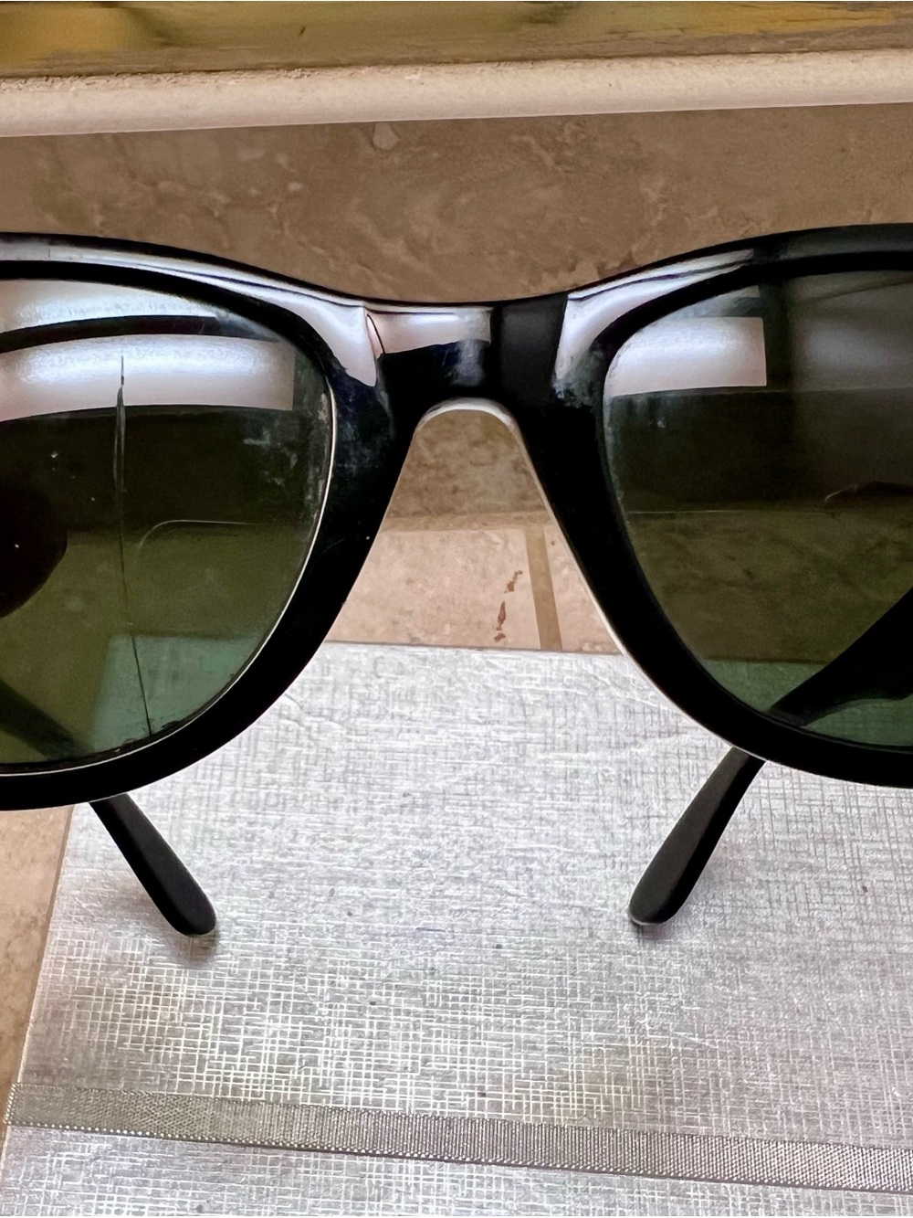 Ray-Ban Wayfarer RB2140 Sunglasses Black Made in Italy – Needs Lens - Picture 3 of 7